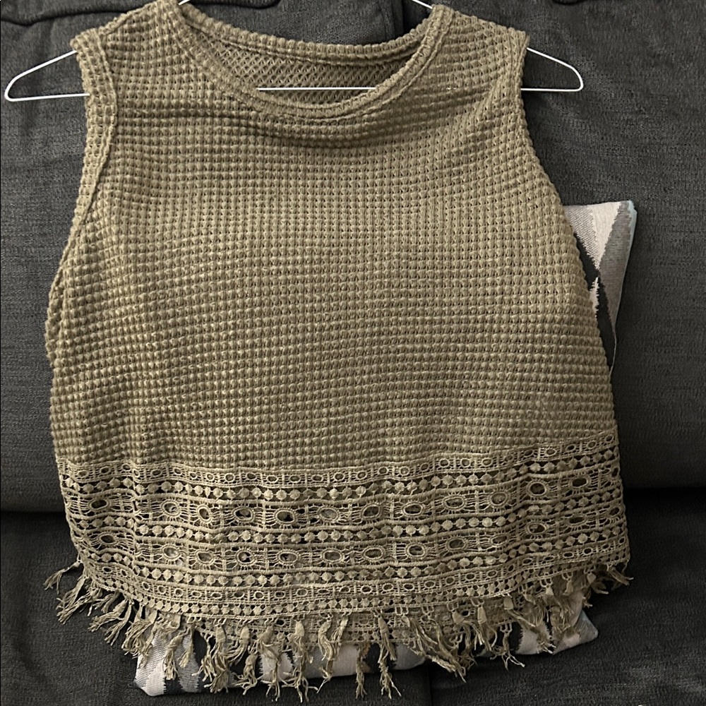 Women's Sleeveless Crochet Hem Top - Olive